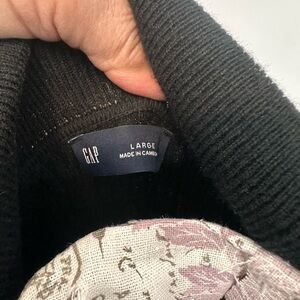 GAP Black Ribbed Knit Sweater